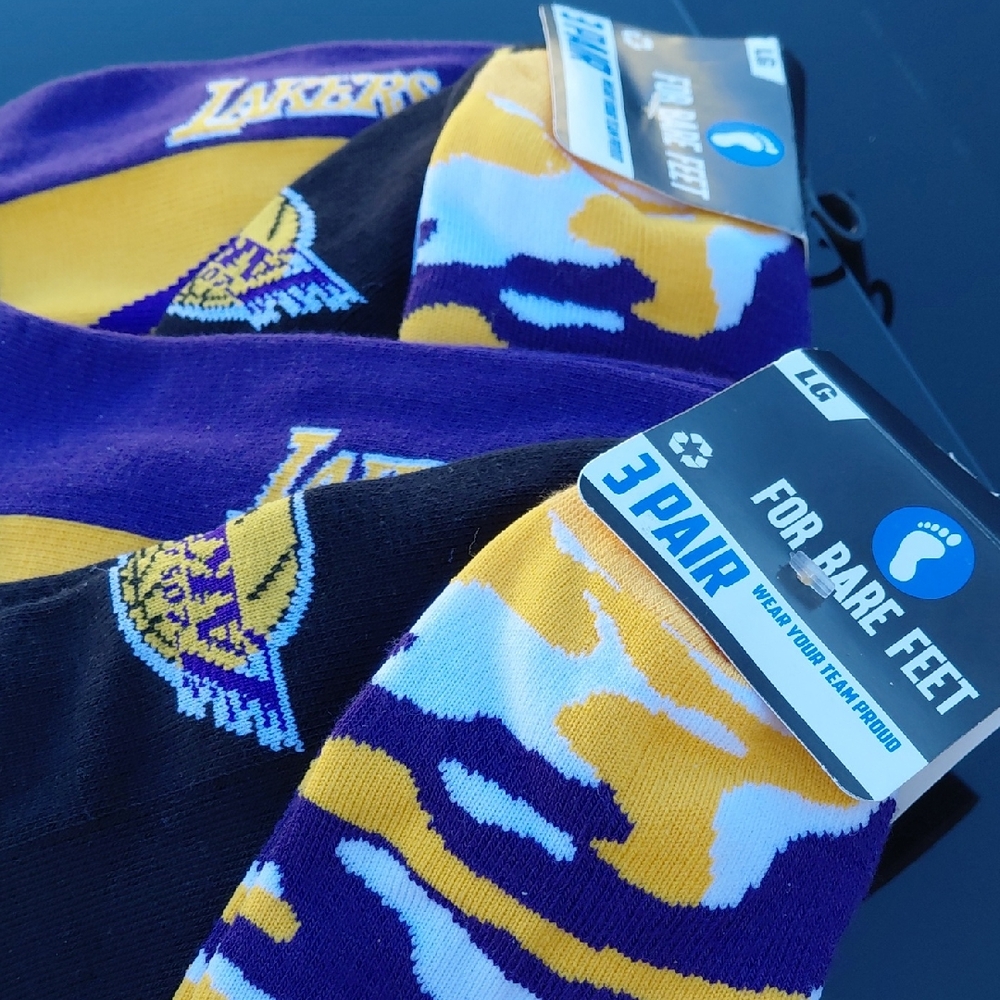 For Bare Feet Casual Socks Black and Purple